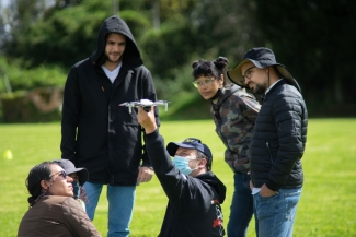 Participantes taller de drones